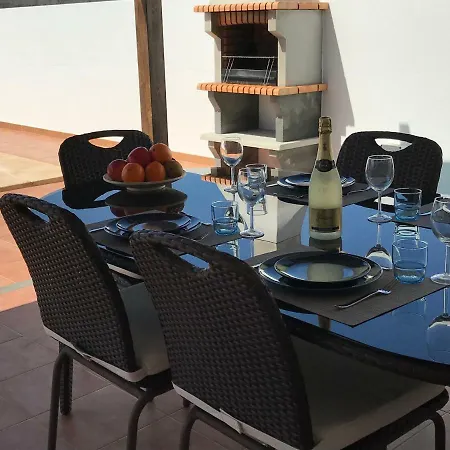 Estaca Luxury Villa *